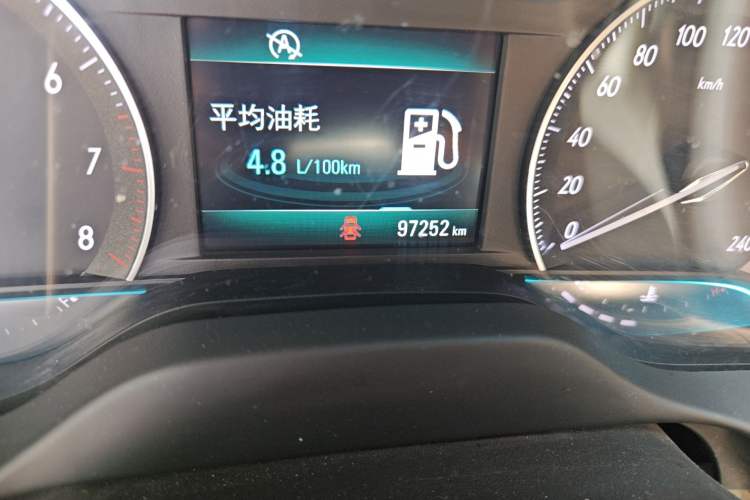 Used Buick GT 2016 15N Manual Elite Edition Odometer Close Up