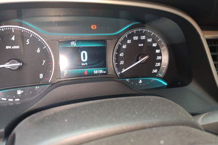 Used Buick GT 2016 15N Automatic Elite Edition Odometer Close Up