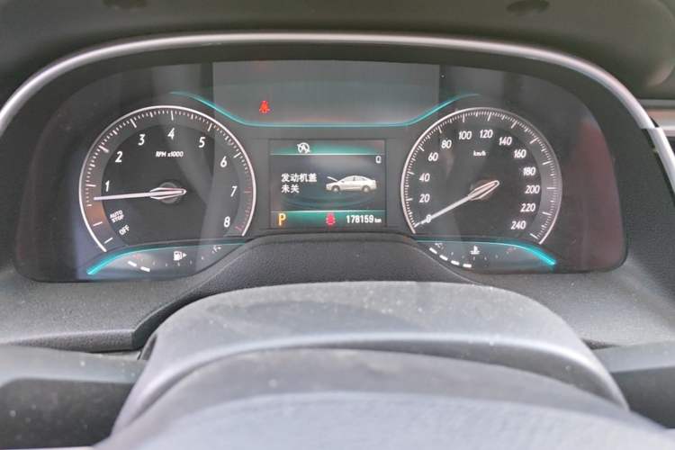 Used Buick GT 2016 15N Automatic Elite Edition Odometer Close Up