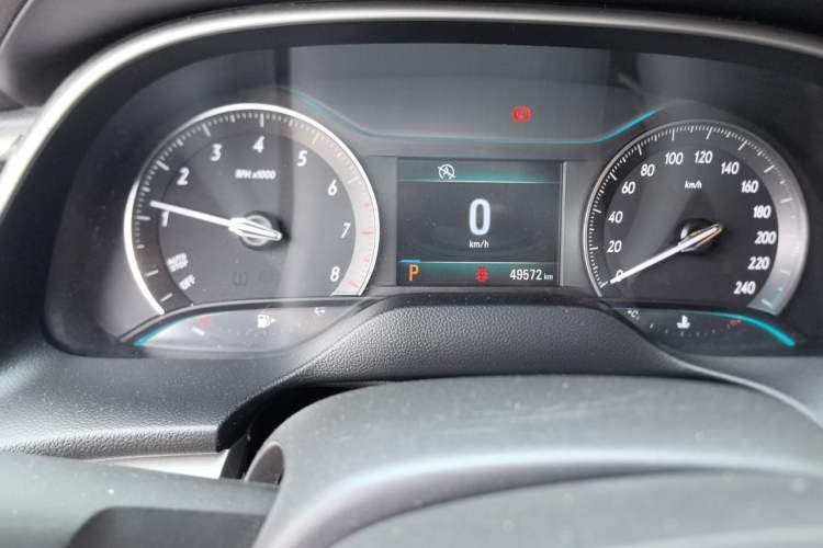 Used Buick GT 2016 18T Dual-Clutch Elite Model Odometer Close Up
