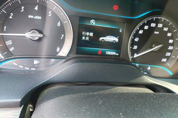 Used Buick GT 2016 15N Manual Elite Edition Odometer Close Up