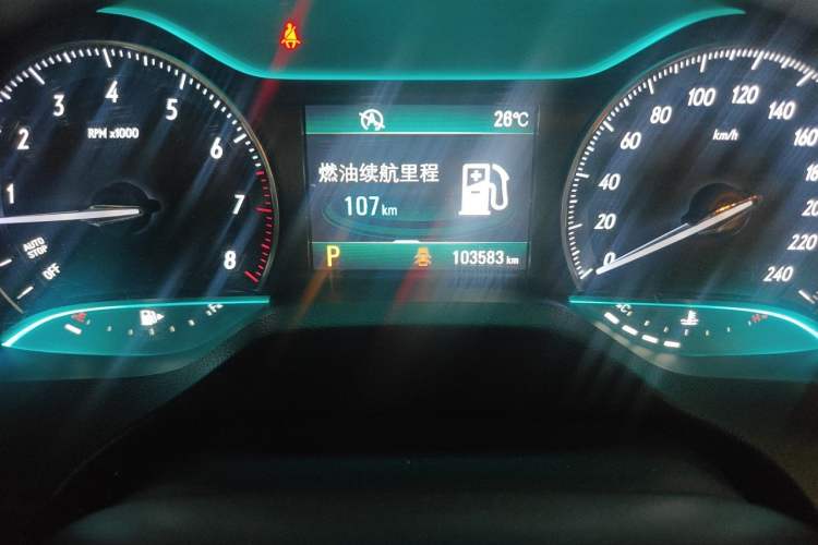 Used Buick GT 2016 15N Automatic Luxury Edition Odometer Close Up
