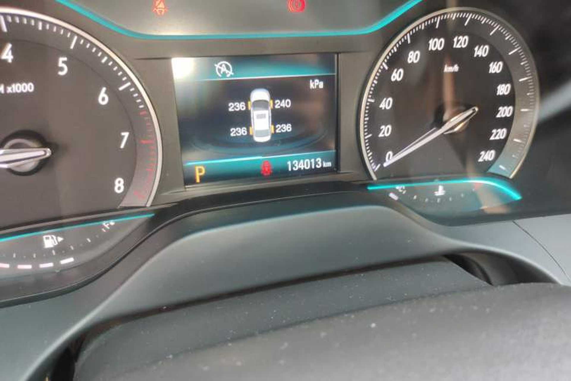 Used Buick GT 2016 15N Automatic Elite Edition Odometer Close Up