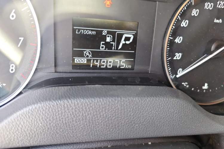 Used Buick GT 2016 15N Automatic Entry-Level Trim Odometer Close Up