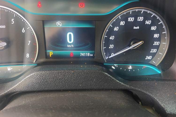 Used Buick GT 2016 15N Automatic Elite Edition Odometer Close Up