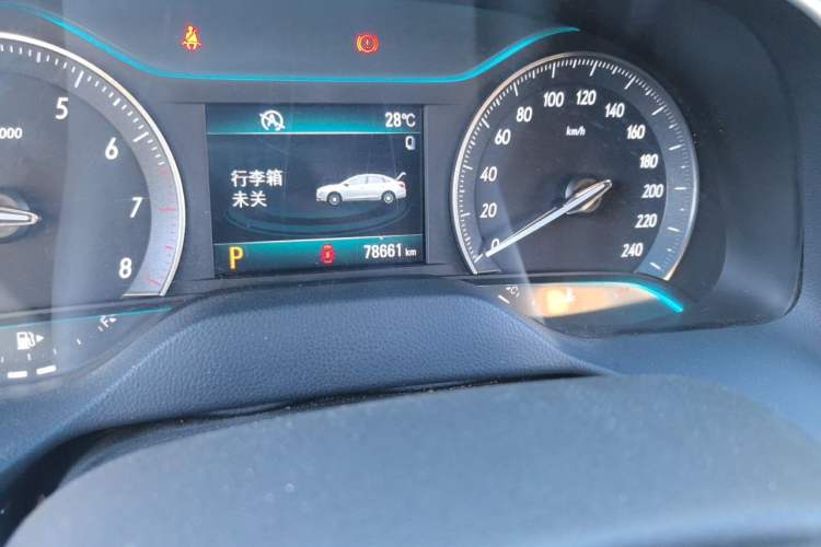 Used Buick GT 2016 15N Automatic Luxury Edition Odometer Close Up