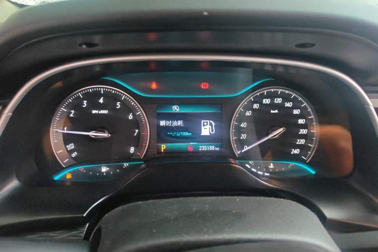 Used Buick GT 2016 15N Automatic Elite Edition Odometer Close Up