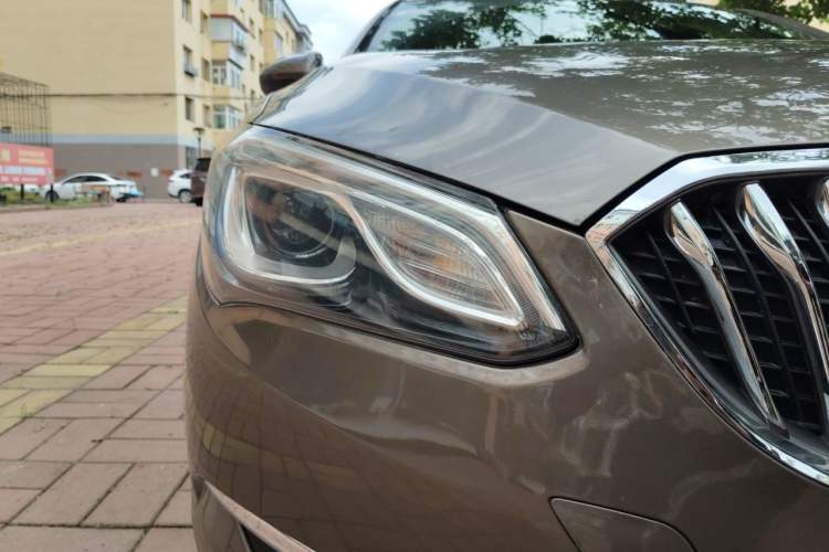Used Buick GT 2016 15N Automatic Elite Edition Right Front Headlight