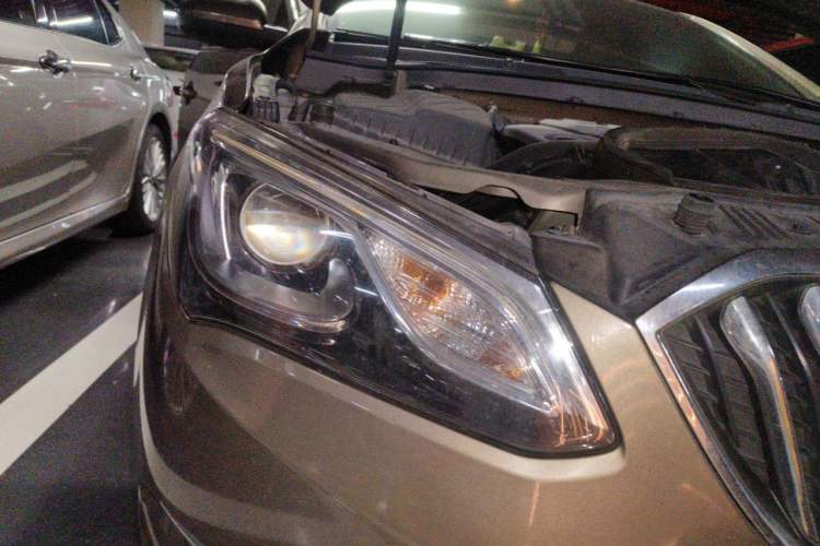 Used Buick GT 2016 15N Automatic Elite Edition Right Front Headlight