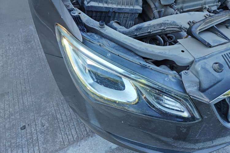 Used Buick GT 2016 15N Automatic Elite Edition Right Front Headlight
