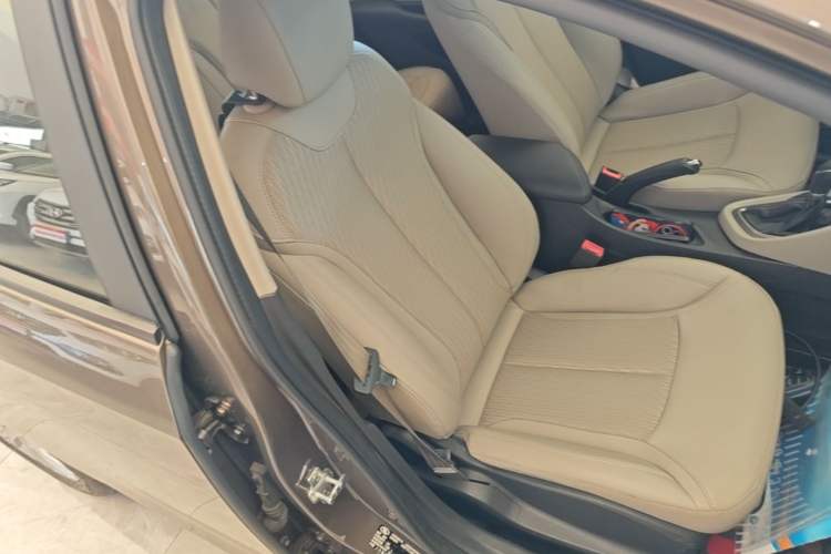 Used Buick GT 2016 15N Automatic Elite Edition Right Front Seat