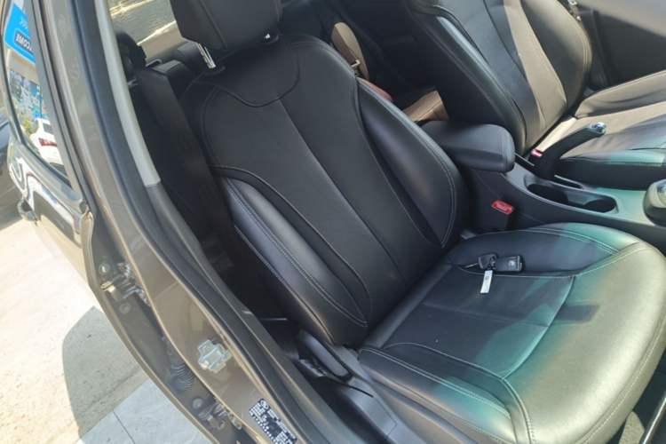 Used Buick GT 2016 15N Automatic Luxury Edition Right Front Seat