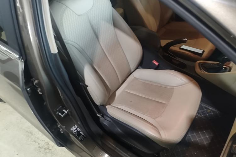 Used Buick GT 2016 15N Automatic Elite Edition Right Front Seat