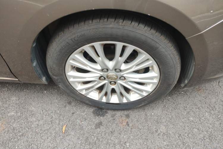 Used Buick GT 2016 15N Automatic Elite Edition Right Front Wheel Hub