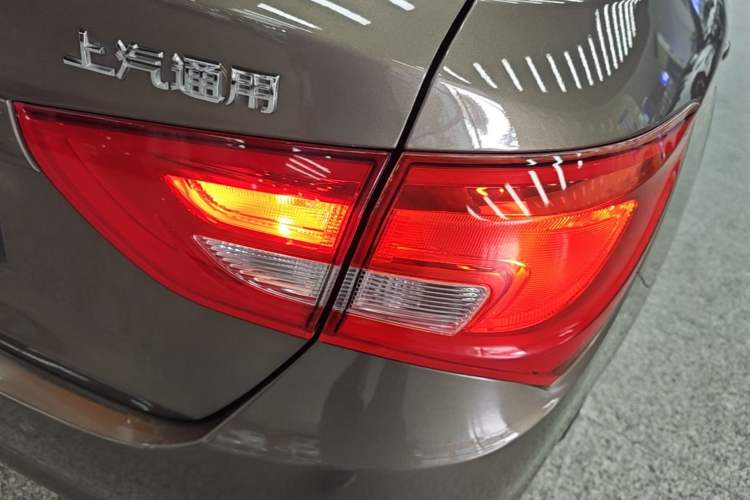 Used Buick GT 2016 15N Automatic Elite Edition Right Rear Taillight