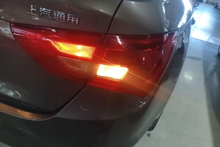 Used Buick GT 2016 15N Automatic Elite Edition Right Rear Taillight