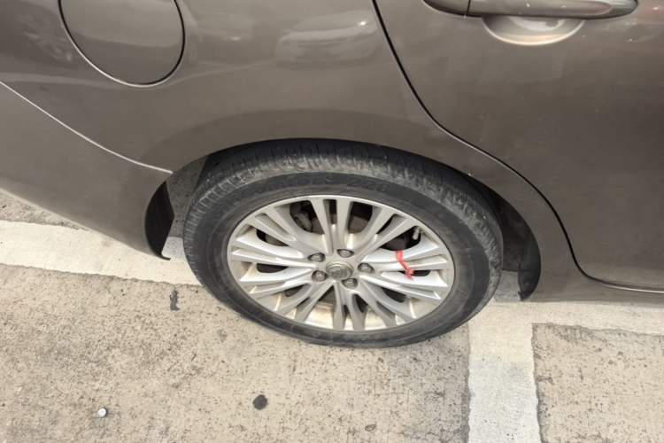 Used Buick GT 2016 15N Automatic Luxury Edition Right Rear Wheel Hub