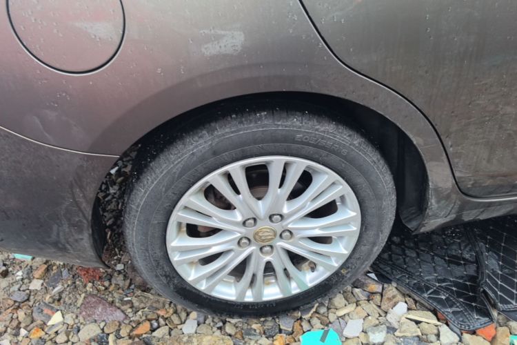 Used Buick GT 2016 15N Automatic Elite Edition Right Rear Wheel Hub