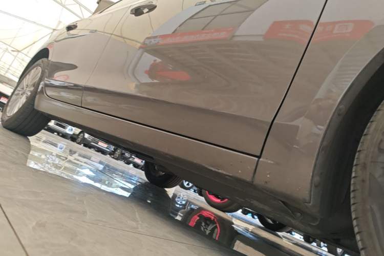 Used Buick GT 2016 15N Automatic Elite Edition Right Side Sill