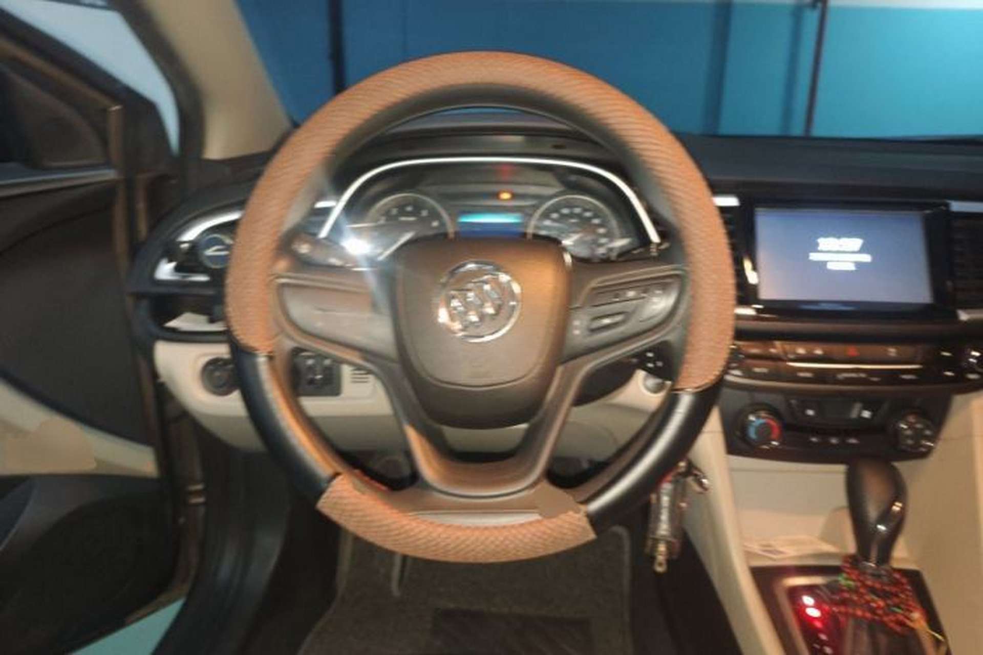 Used Buick GT 2016 15N Automatic Luxury Edition Steering Wheel