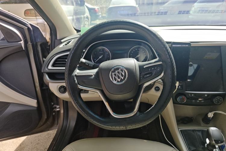 Used Buick GT 2016 15N Manual Elite Edition Steering Wheel