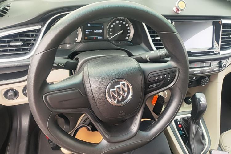 Used Buick GT 2016 15N Automatic Elite Edition Steering Wheel