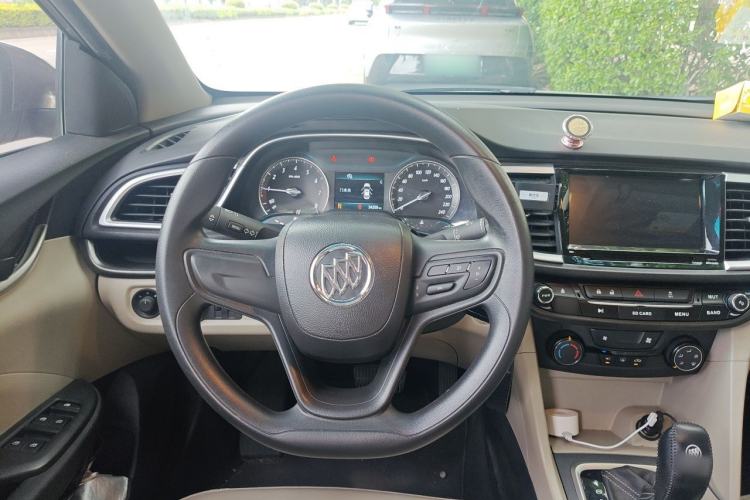 Used Buick GT 2016 15N Automatic Elite Edition Steering Wheel