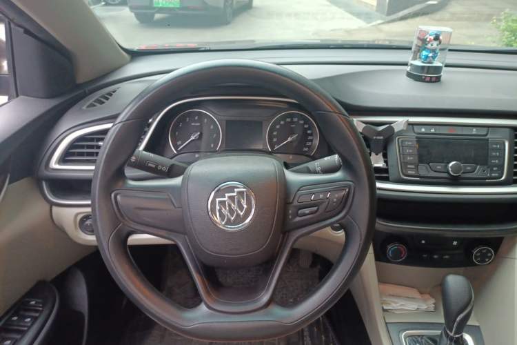 Used Buick GT 2016 15N Automatic Elite Edition Steering Wheel
