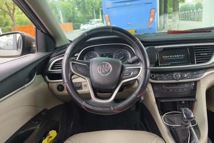 Used Buick GT 2016 15N Manual Luxury Version Steering Wheel