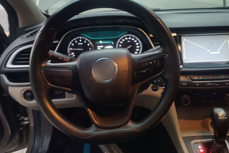 Used Buick GT 2016 15N Automatic Elite Edition Steering Wheel
