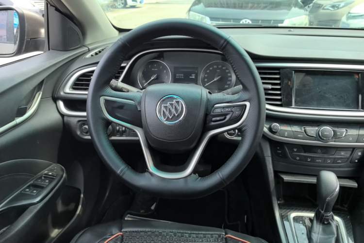 Used Buick GT 2016 15N Automatic Luxury Edition Steering Wheel
