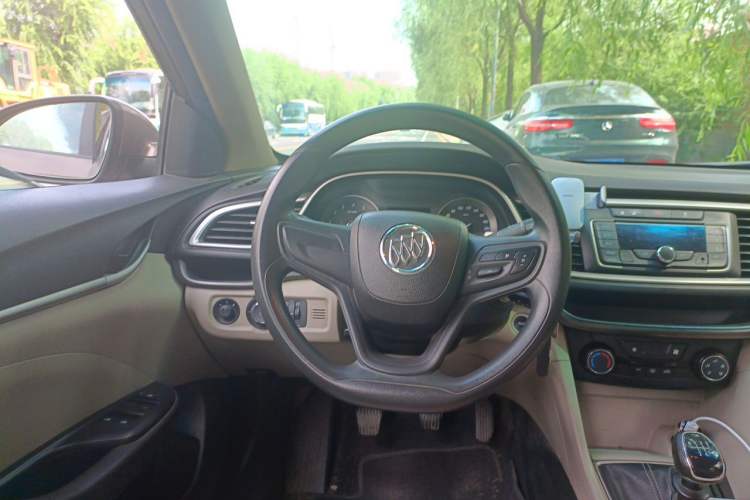 Used Buick GT 2016 15N Manual Elite Edition Steering Wheel