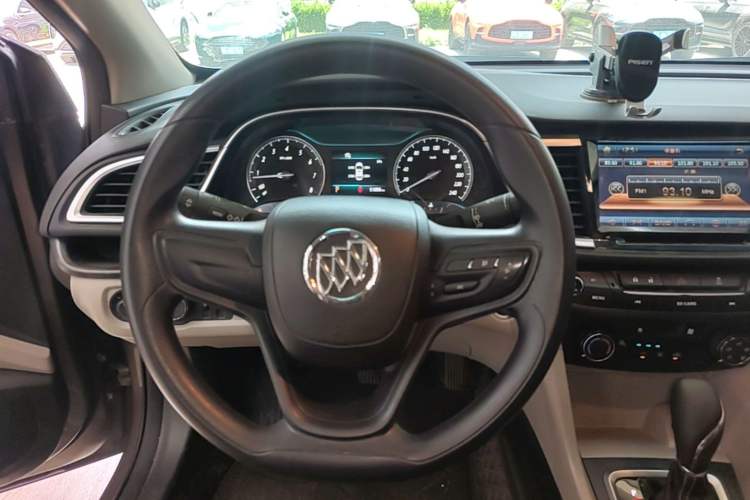 Used Buick GT 2016 15N Automatic Elite Edition Steering Wheel