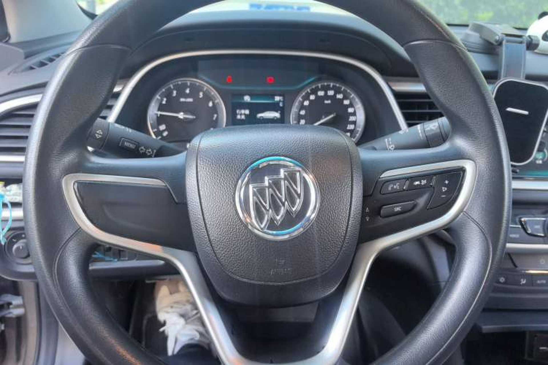 Used Buick GT 2016 15N Automatic Luxury Edition Steering Wheel