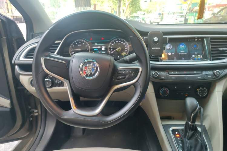 Used Buick GT 2016 15N Automatic Elite Edition Steering Wheel