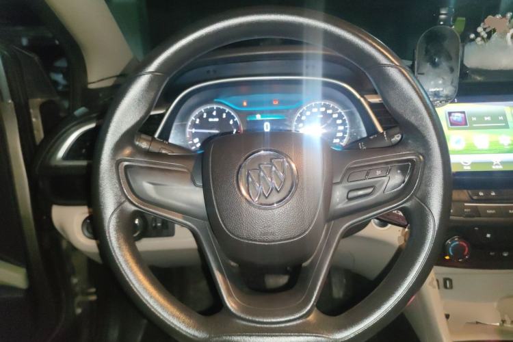 Used Buick GT 2016 15N Automatic Elite Edition Steering Wheel