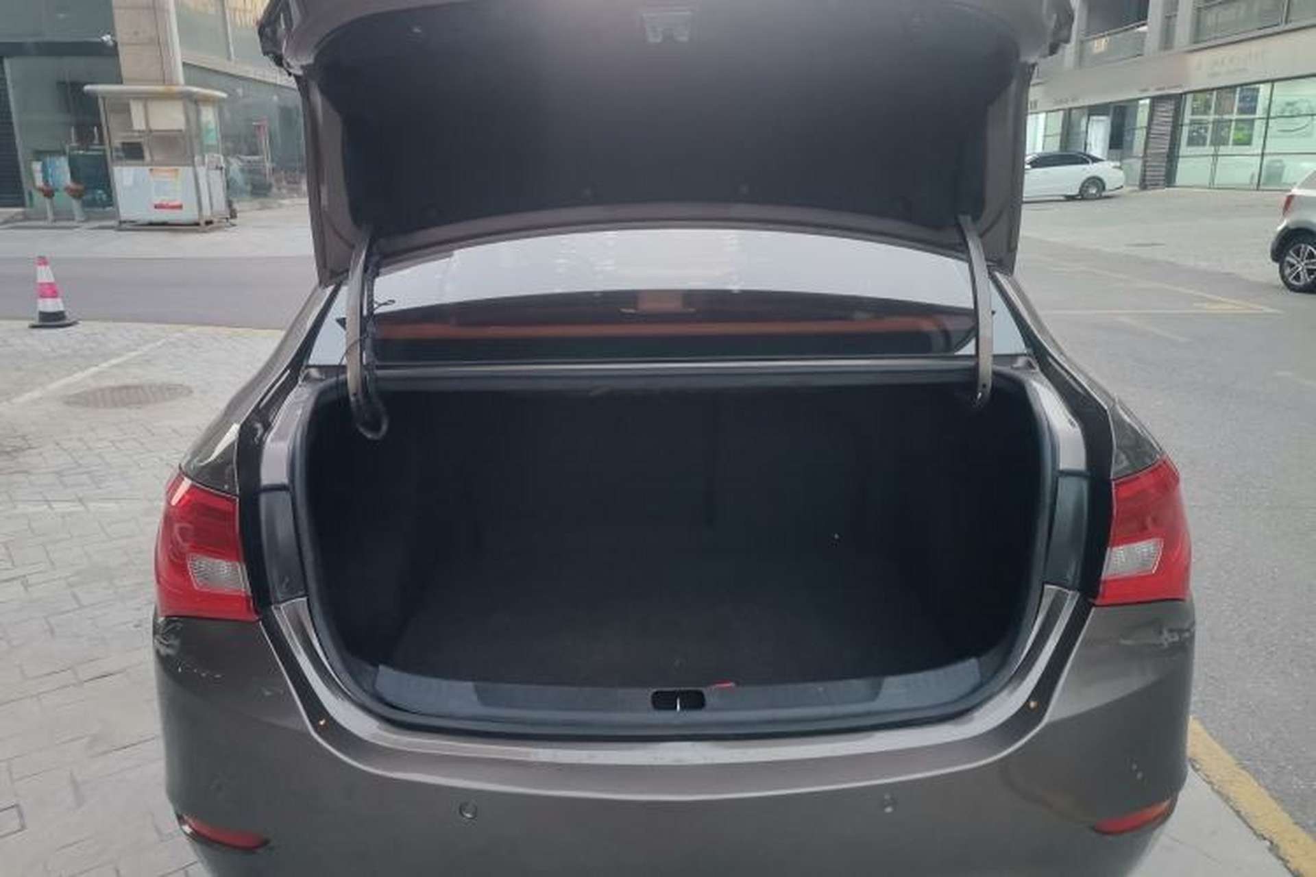 Used Buick GT 2016 15N Automatic Elite Edition Trunk