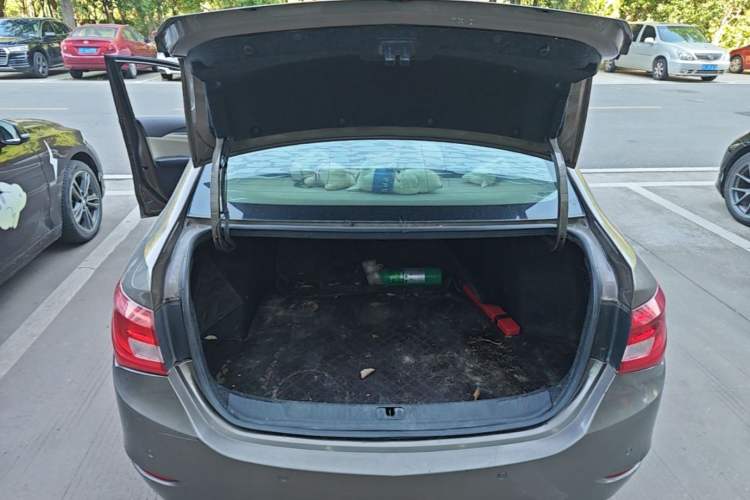 Used Buick GT 2016 15N Automatic Elite Edition Trunk