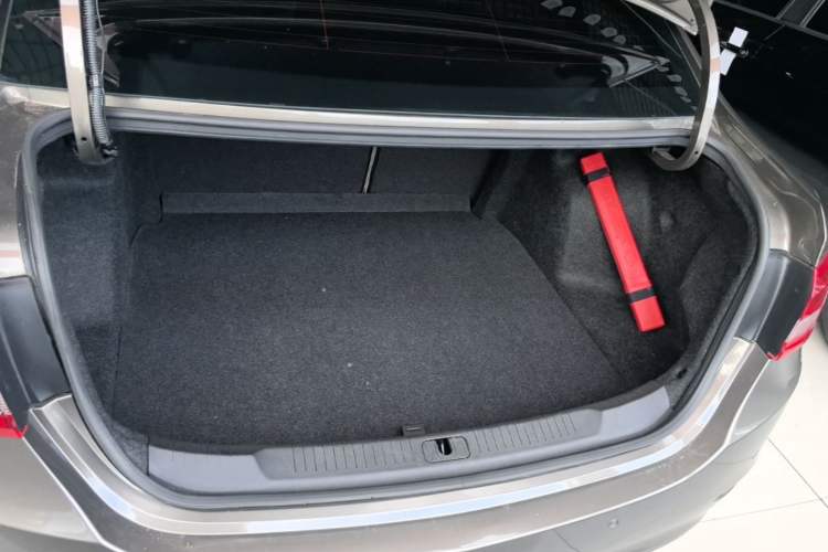 Used Buick GT 2016 15N Automatic Elite Edition Trunk
