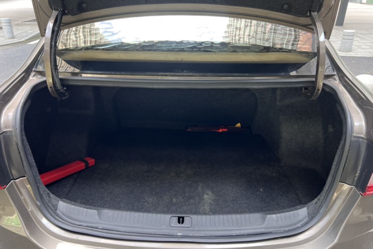 Used Buick GT 2016 15N Automatic Entry-Level Trim Trunk