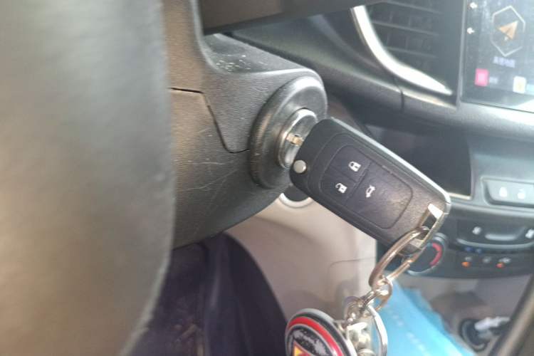 Used Buick GT 2016 15N Automatic Entry-Level Trim Vehicle Key