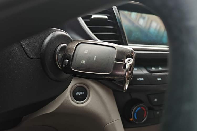 Used Buick GT 2016 15N Automatic Elite Edition Vehicle Key
