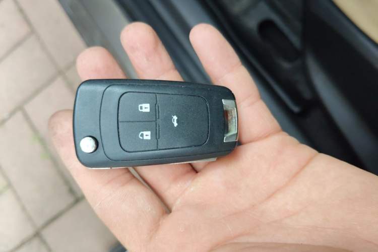 Used Buick GT 2016 15N Automatic Elite Edition Vehicle Key