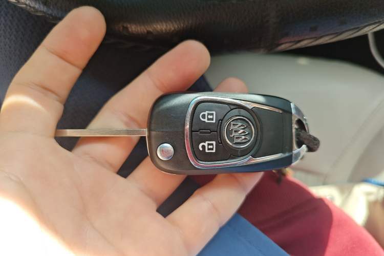 Used Buick GT 2016 15N Manual Elite Edition Vehicle Key