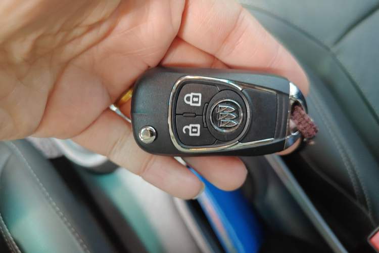 Used Buick GT 2016 15N Automatic Luxury Edition Vehicle Key