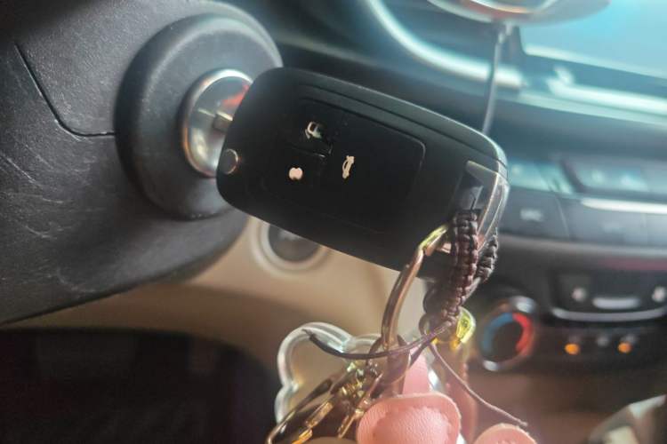 Used Buick GT 2016 15N Automatic Elite Edition Vehicle Key