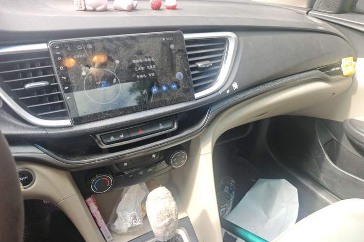 Used Buick GT 2016 15N Automatic Elite Edition Audio And AC Panel