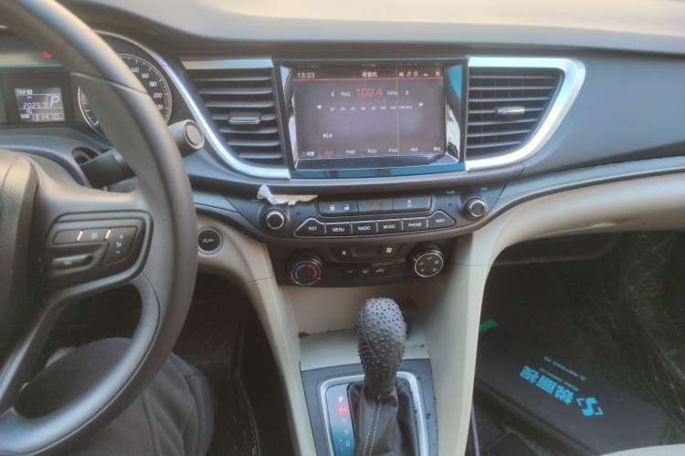 Used Buick GT 2016 15N Automatic Entry-Level Trim Audio And AC Panel