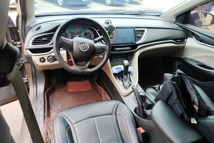 Used Buick GT 2016 15N Automatic Entry-Level Trim Center Console
