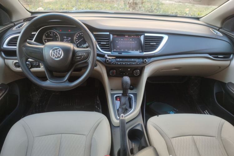 Used Buick GT 2016 15N Automatic Entry-Level Trim Center Console
